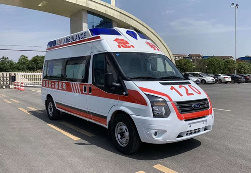 國(guó)六福特V348長(zhǎng)軸高福星頂救護(hù)車(chē)