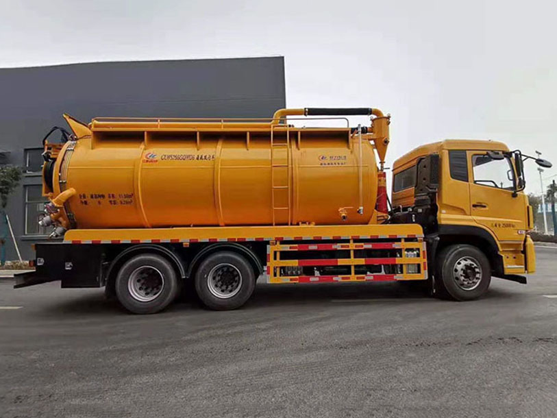 國(guó)六東風(fēng)天龍后八輪22方清洗吸污車(chē)